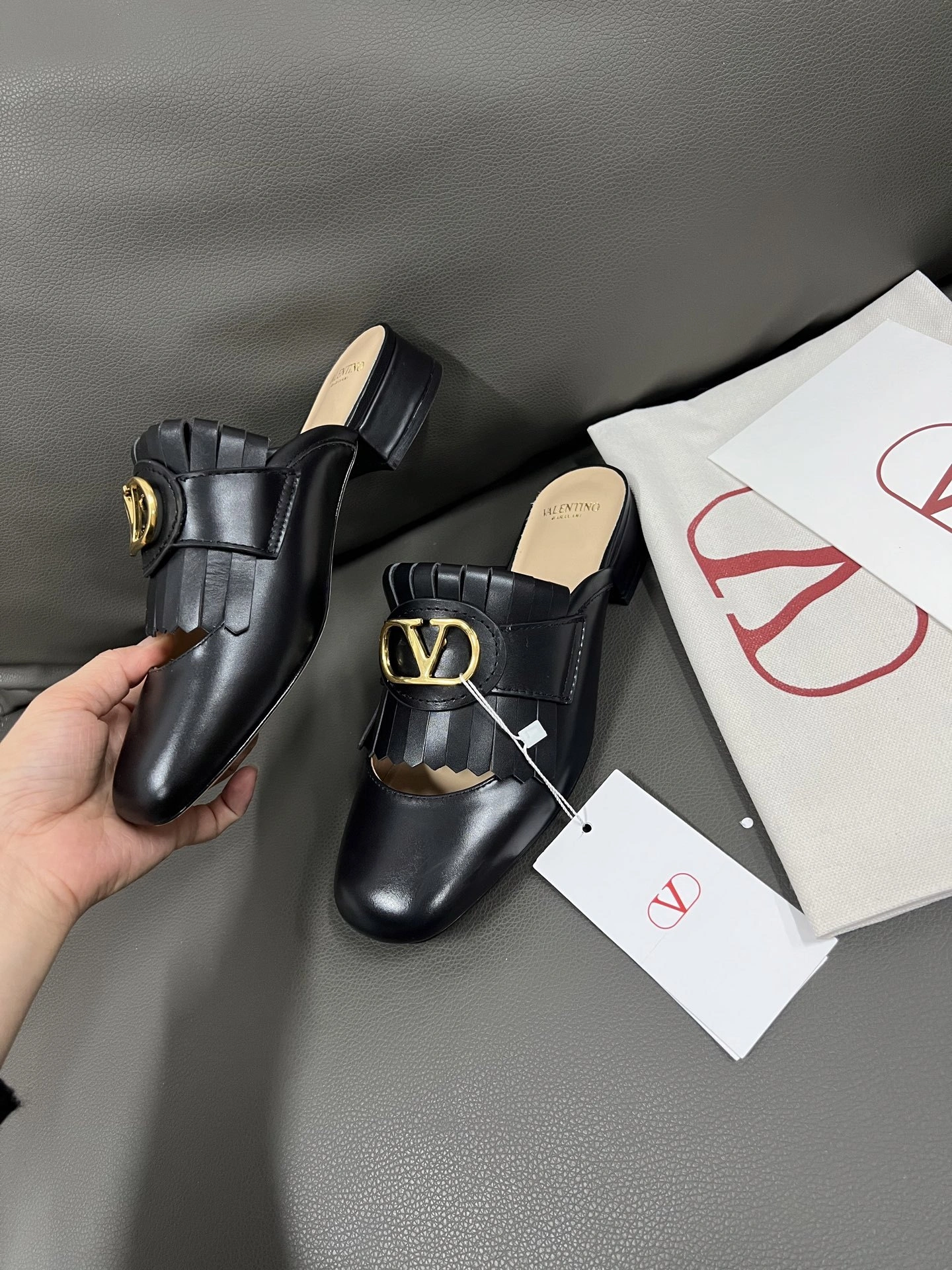 COCO-- V1859ti9o WS0LP8DSH0NO Heel height： 2.5CM Calfskin item:E-X194D4043